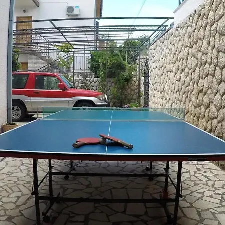 Apartment 15 *