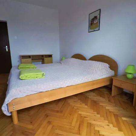 Apartment 15